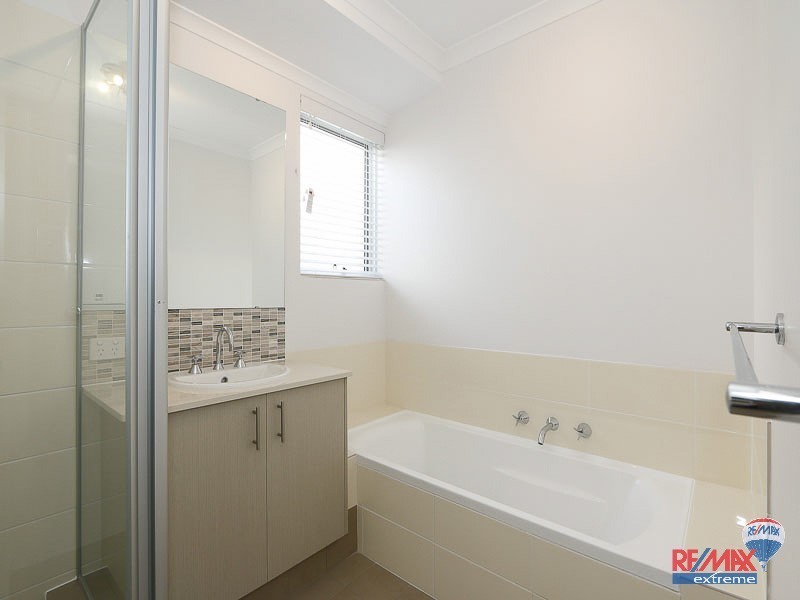 6 Citrine Street, Eglinton WA 6034