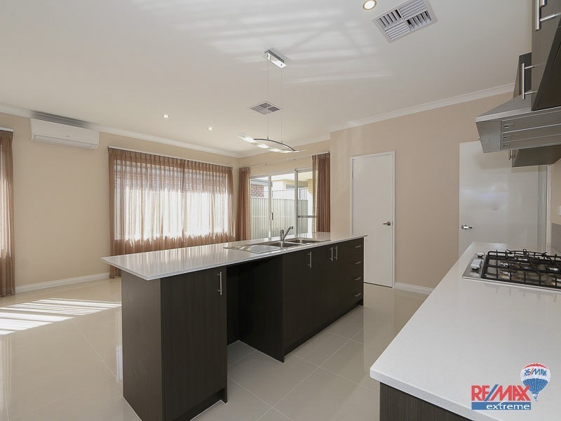 6 Citrine Street, Eglinton WA 6034