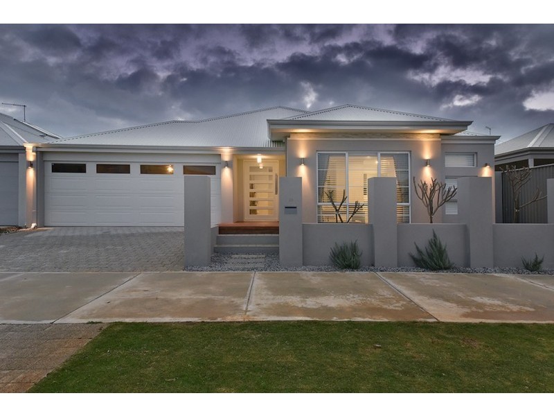 43 Leeward Avenue, Eglinton WA 6034