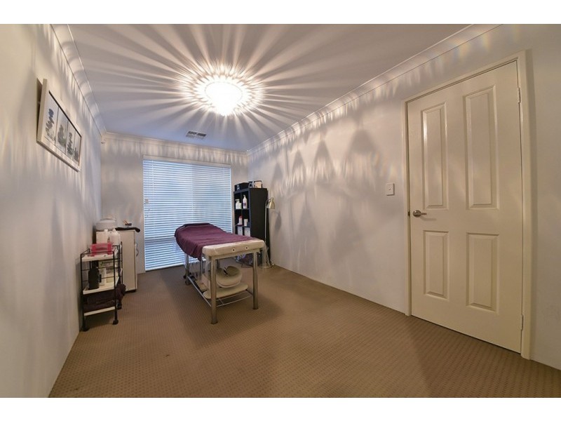 43 Leeward Avenue, Eglinton WA 6034