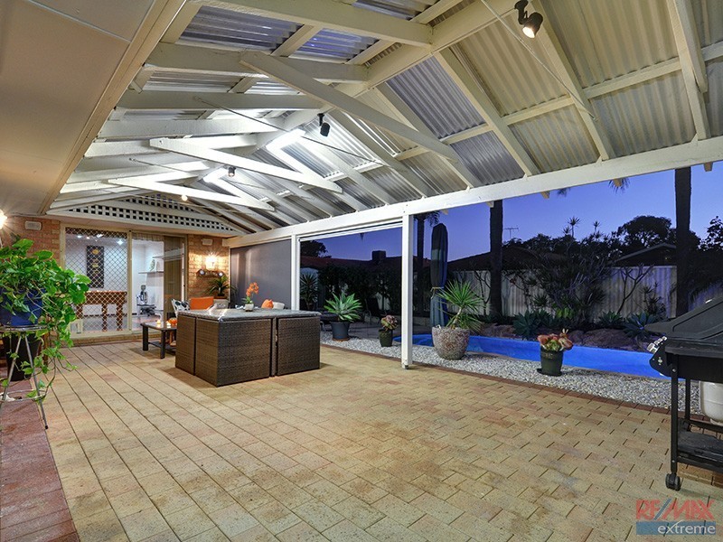 14 Laurelston Heights, Woodvale WA 6026