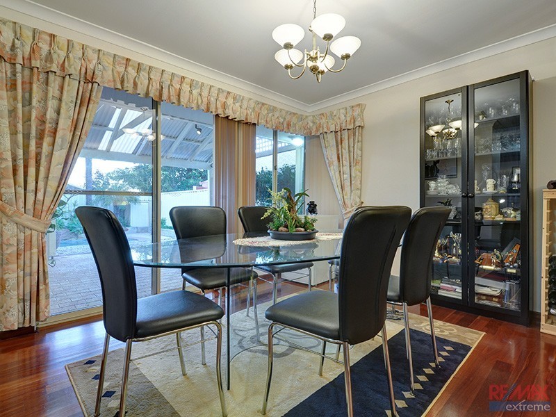 14 Laurelston Heights, Woodvale WA 6026