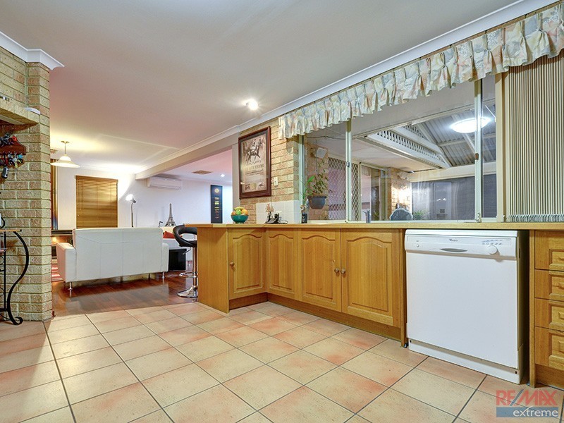 14 Laurelston Heights, Woodvale WA 6026