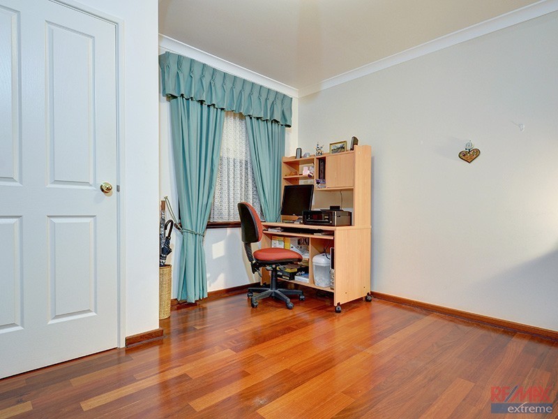 14 Laurelston Heights, Woodvale WA 6026