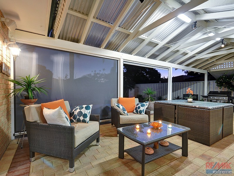 14 Laurelston Heights, Woodvale WA 6026