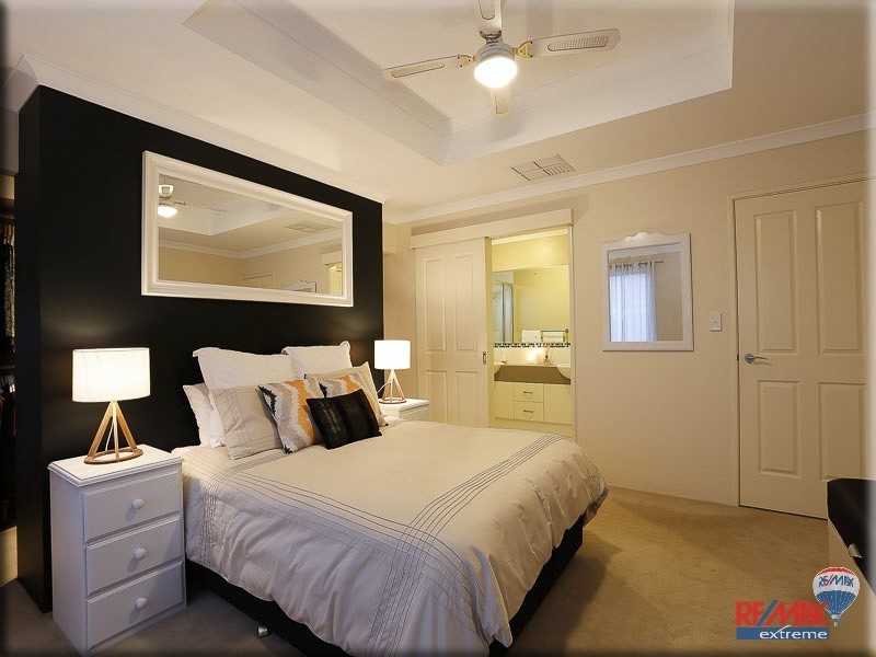 16 Ammanford Crescent, Butler WA 6036