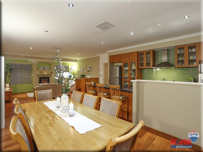 16 Ammanford Crescent, Butler WA 6036