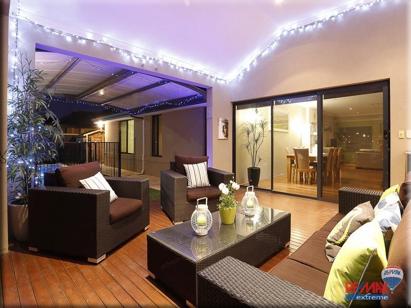 16 Ammanford Crescent, Butler WA 6036