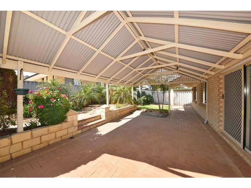 6 Kattamorda Pass, Sinagra WA 6065