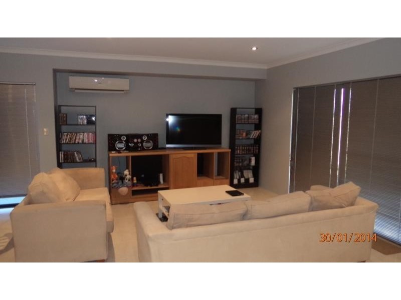 6 Mamoose Road, Banksia Grove WA 6031