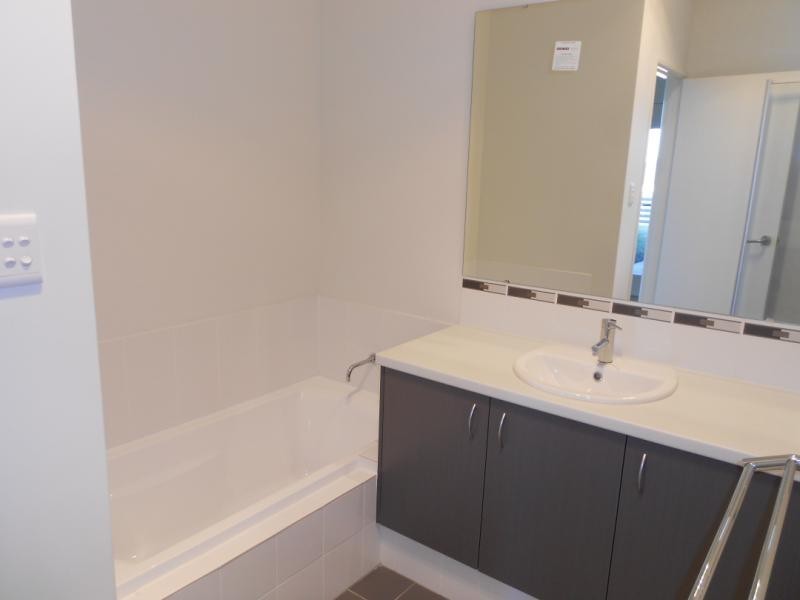 6 Blackrock Avenue, Butler WA 6036