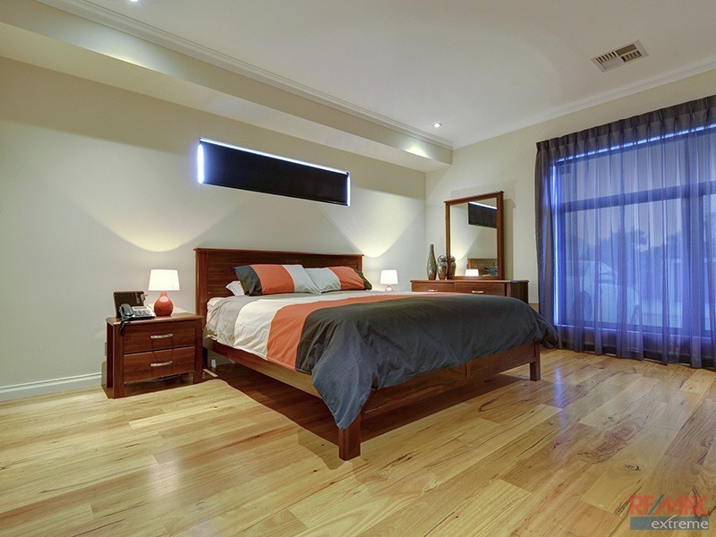 11 Venice Entrance, Iluka WA 6028