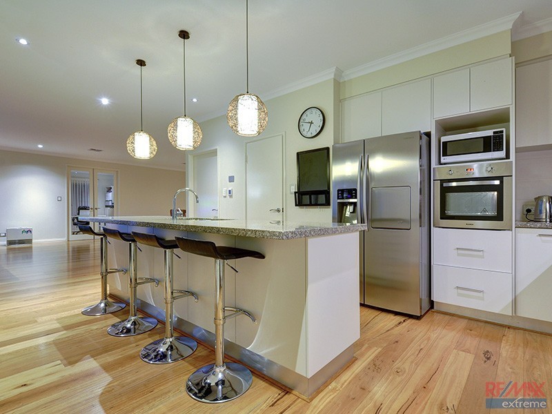 11 Venice Entrance, Iluka WA 6028