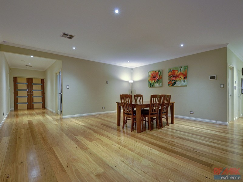 11 Venice Entrance, Iluka WA 6028