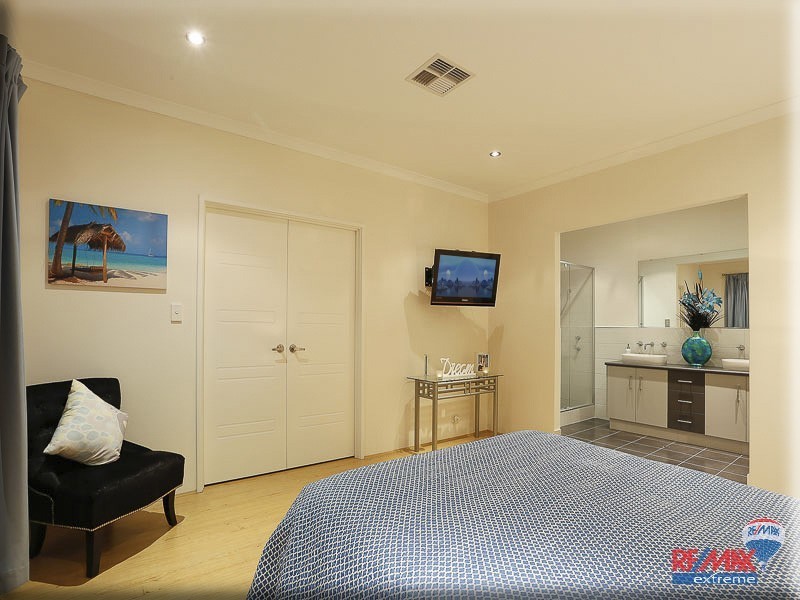 6 Barquentine Avenue, Jindalee WA 6036