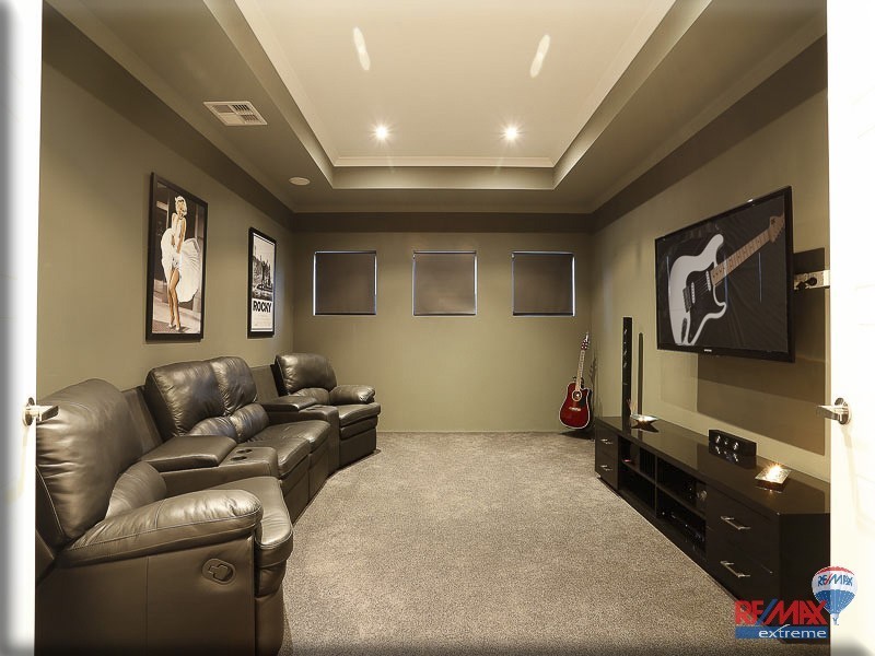 6 Barquentine Avenue, Jindalee WA 6036