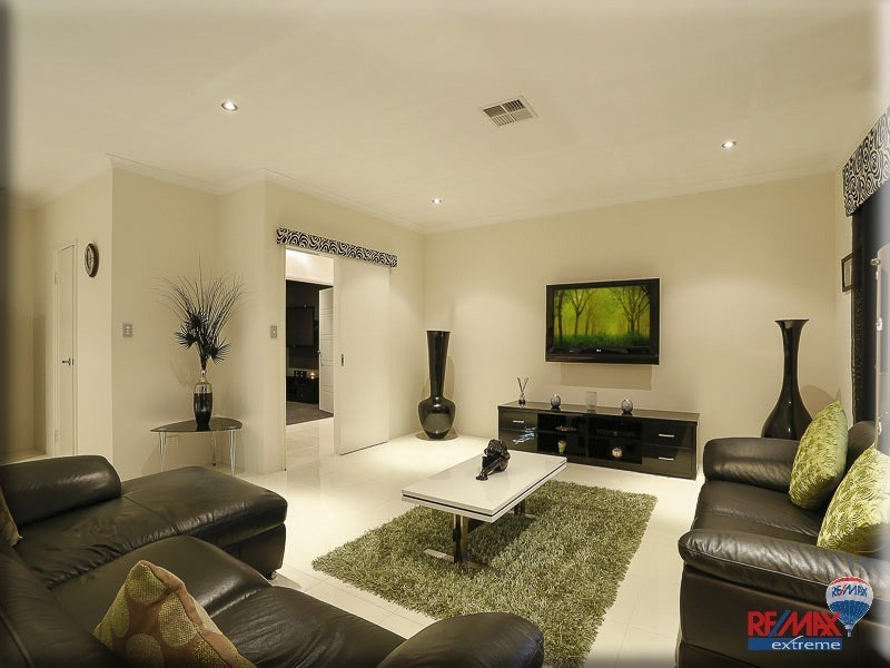 6 Barquentine Avenue, Jindalee WA 6036