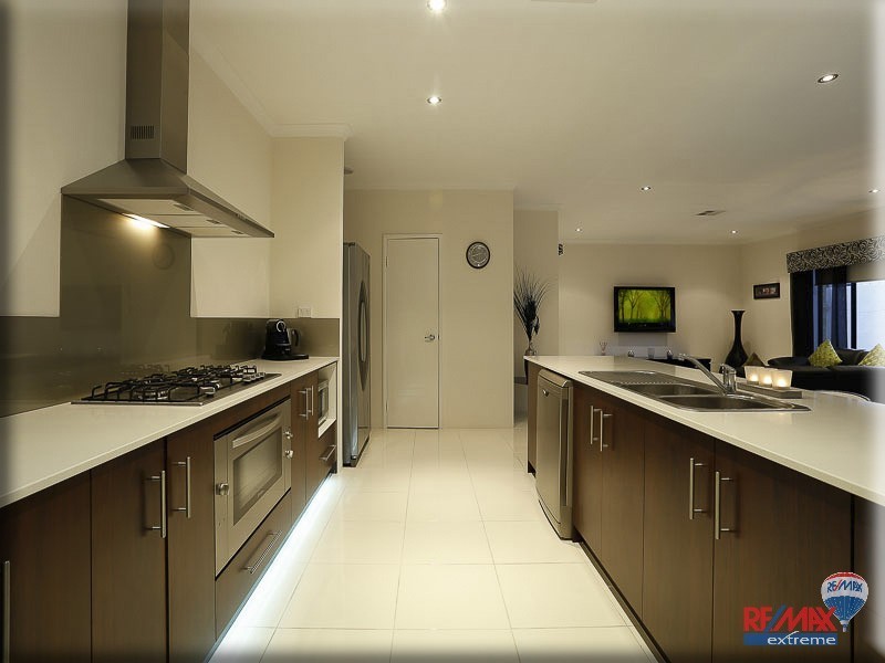 6 Barquentine Avenue, Jindalee WA 6036