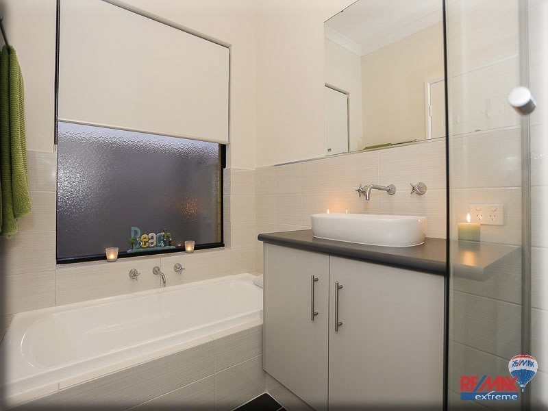 6 Barquentine Avenue, Jindalee WA 6036