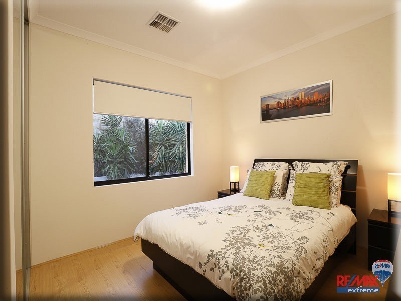 6 Barquentine Avenue, Jindalee WA 6036