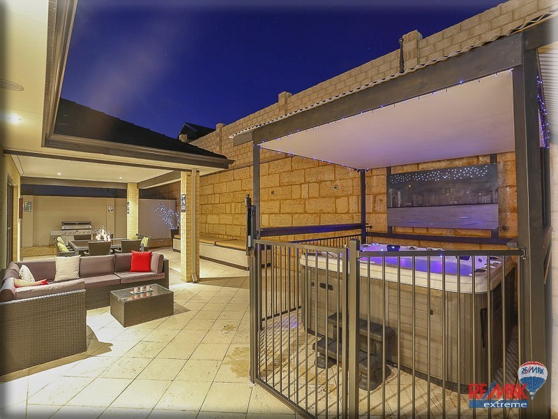 6 Barquentine Avenue, Jindalee WA 6036