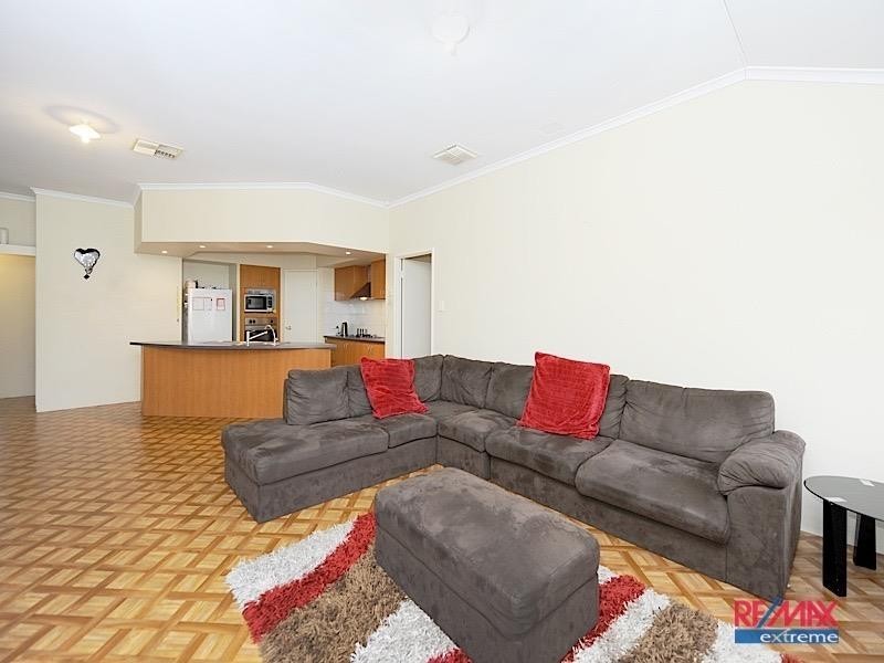 116 East Road, Pearsall WA 6065