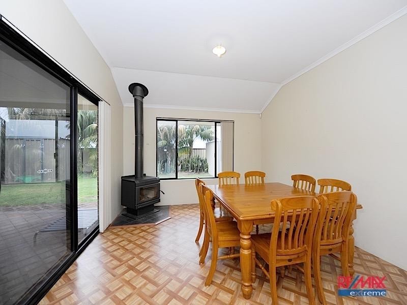 116 East Road, Pearsall WA 6065