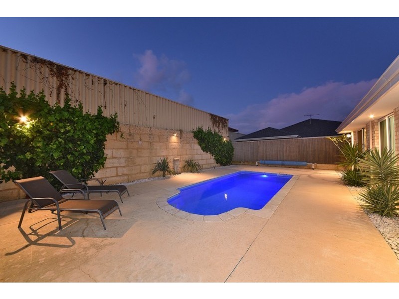 141 Ashley Road, Tapping WA 6065