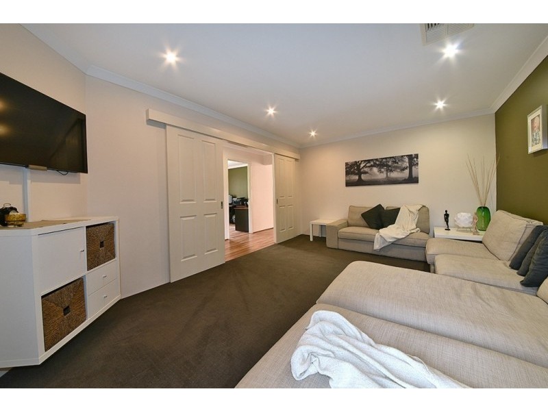 51 Archimedes Crescent, Tapping WA 6065