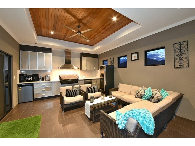 109 Ashley Road, Tapping WA 6065