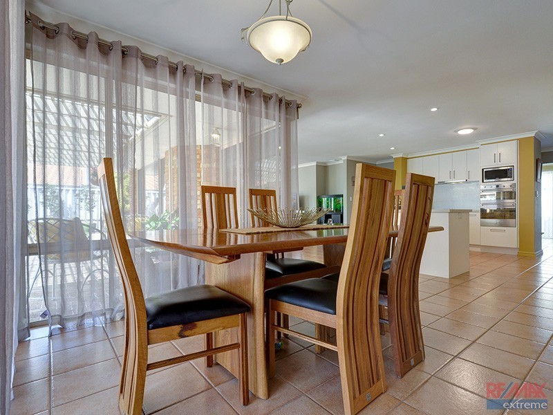 4 Whim Court, Kinross WA 6028