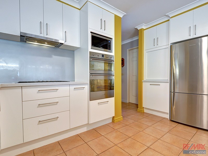 4 Whim Court, Kinross WA 6028