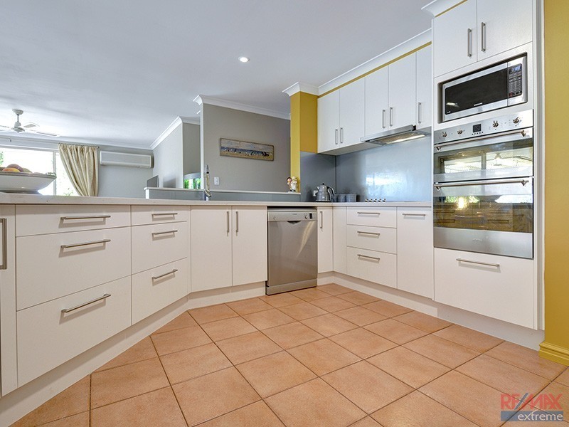 4 Whim Court, Kinross WA 6028