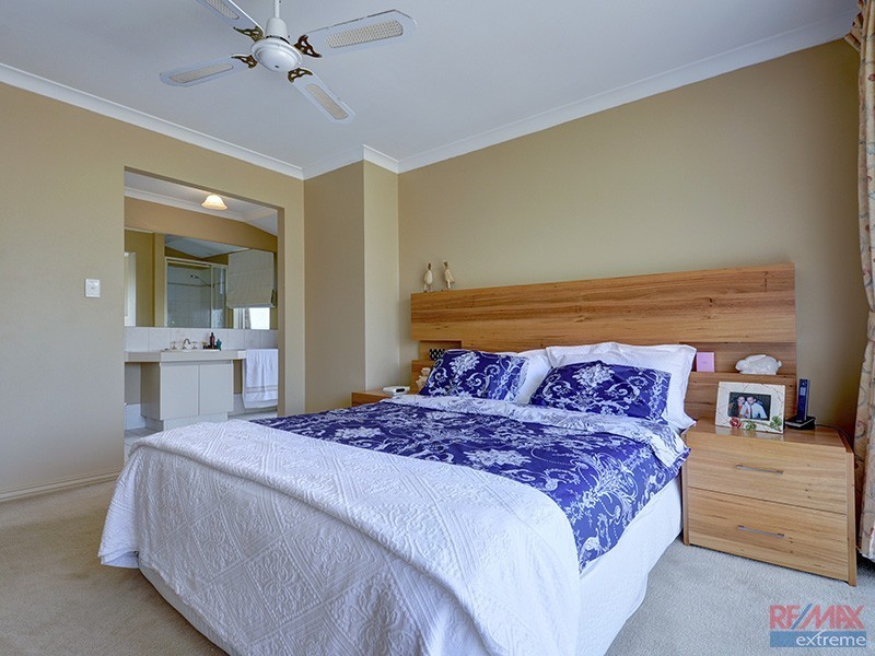 4 Whim Court, Kinross WA 6028