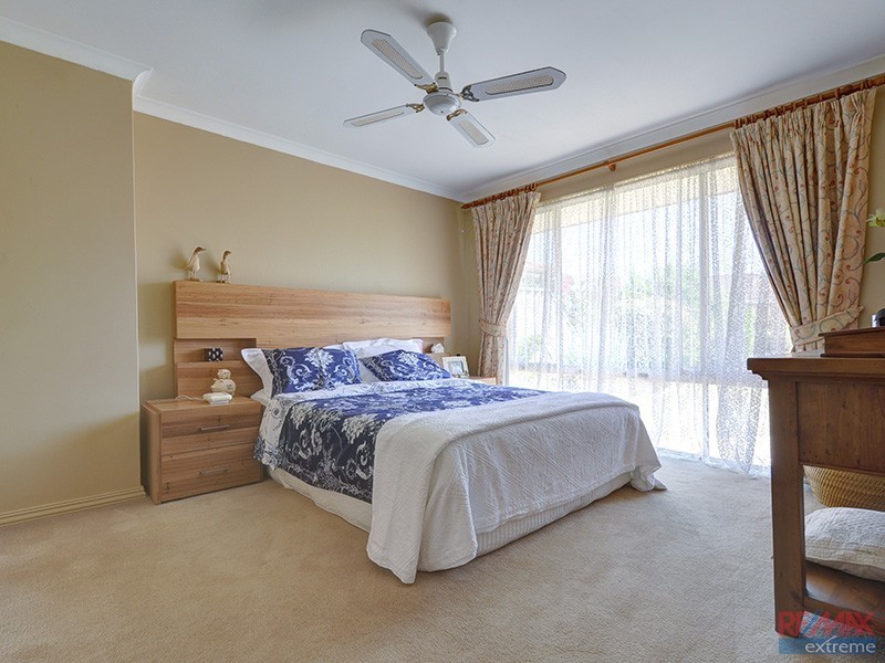 4 Whim Court, Kinross WA 6028