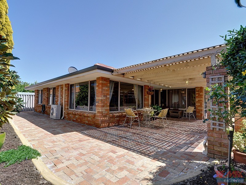 4 Whim Court, Kinross WA 6028