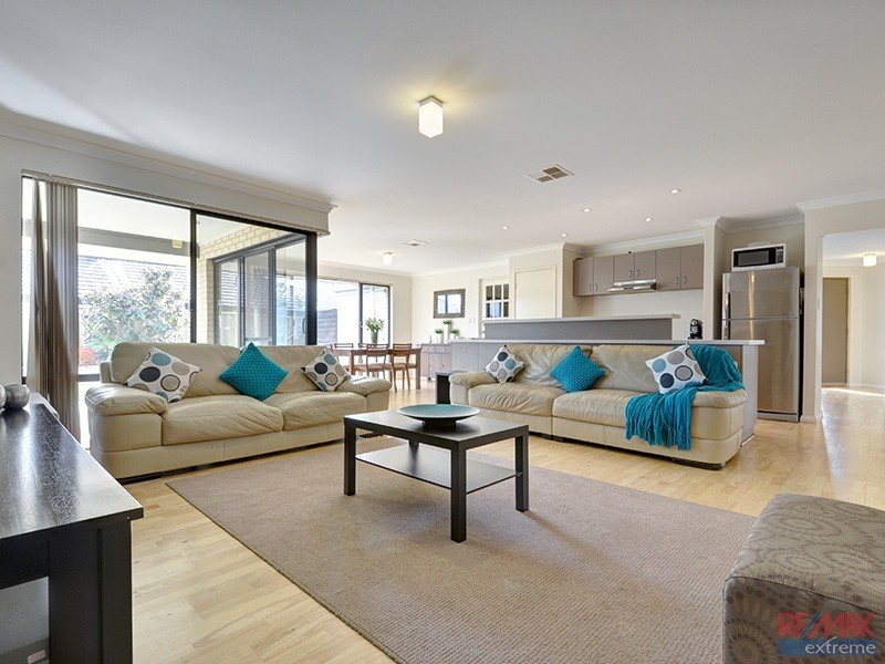 15 Hillsborough Parkway, Ridgewood WA 6030