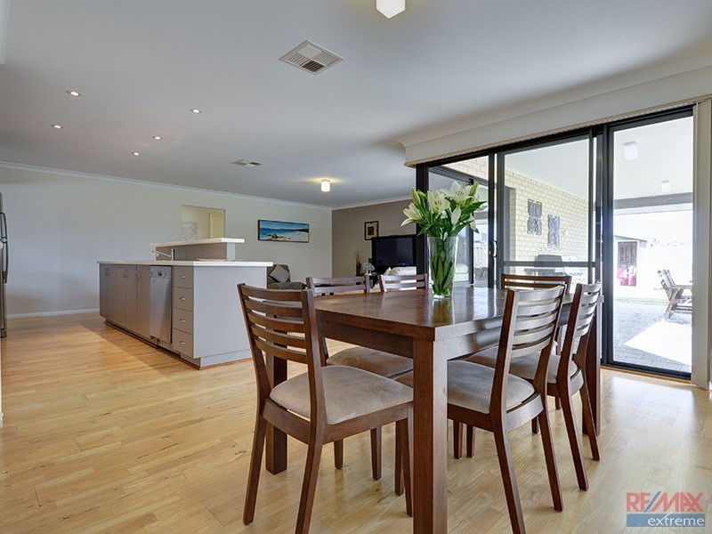 15 Hillsborough Parkway, Ridgewood WA 6030