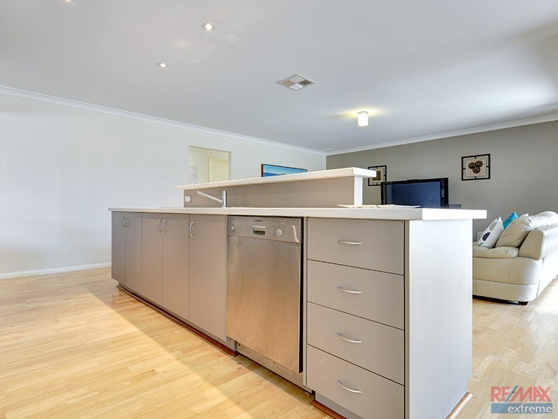 15 Hillsborough Parkway, Ridgewood WA 6030