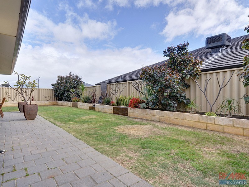 15 Hillsborough Parkway, Ridgewood WA 6030