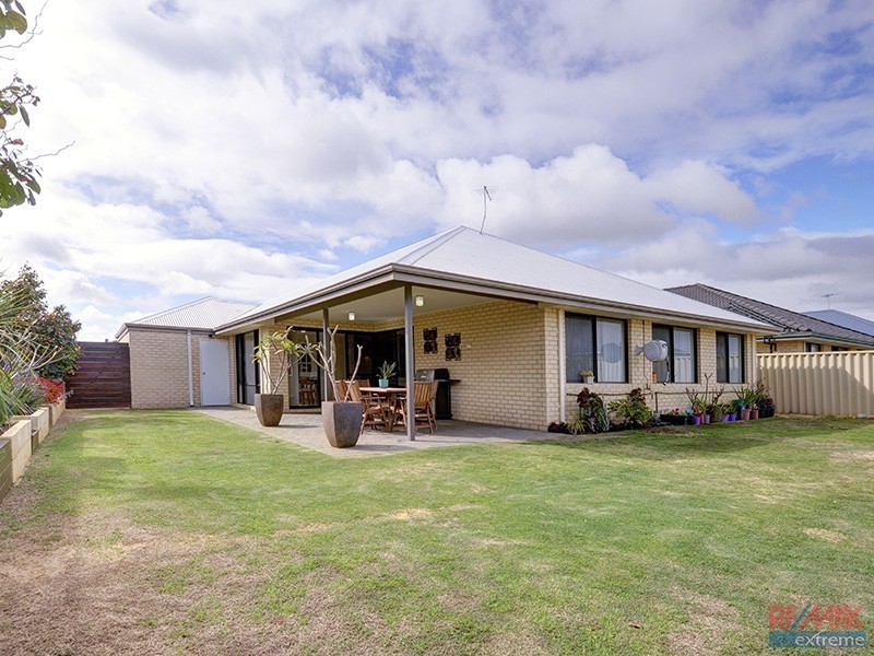 15 Hillsborough Parkway, Ridgewood WA 6030