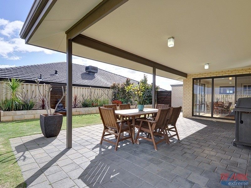 15 Hillsborough Parkway, Ridgewood WA 6030