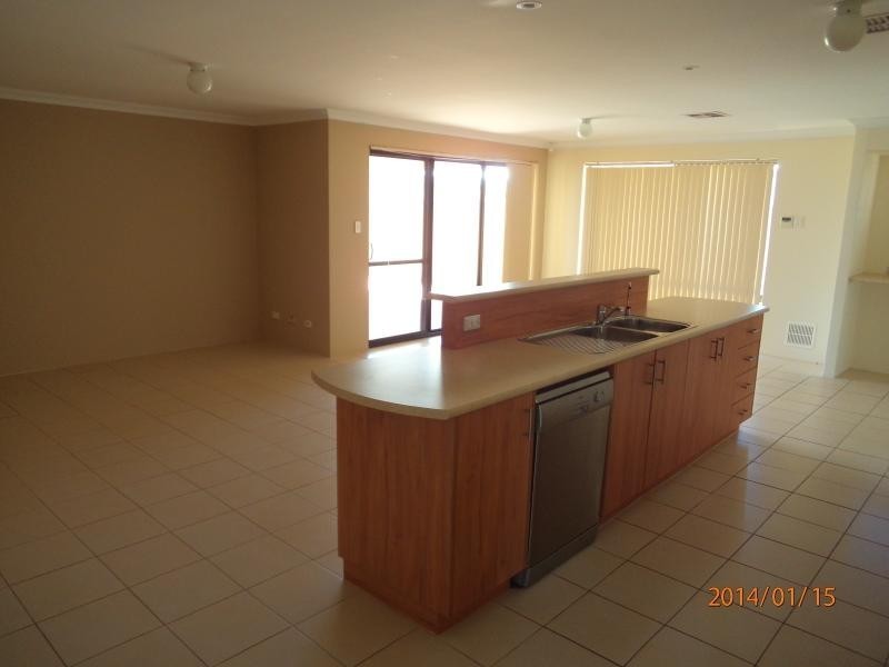 84 Shepperton Drive, Butler WA 6036