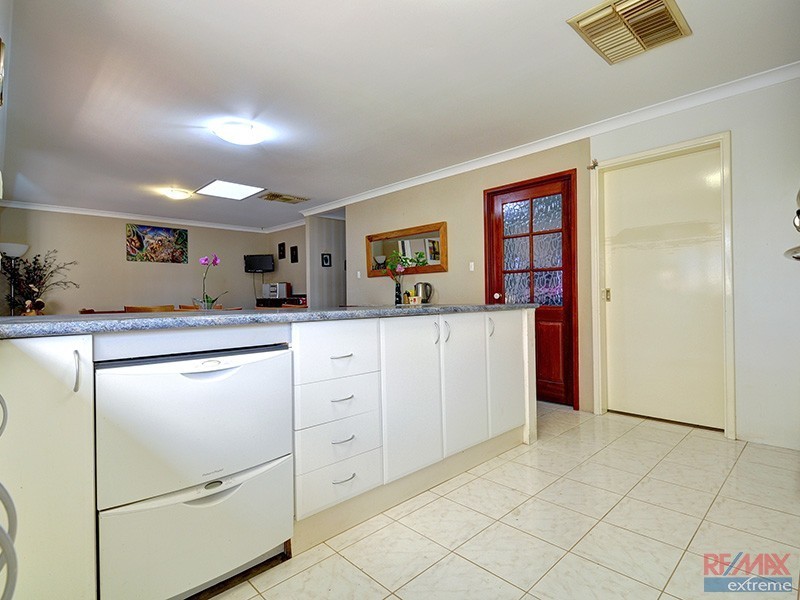 18 Bodensee Grove, Joondalup WA 6027