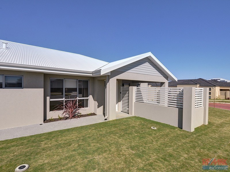 25 Matta Way, Pearsall WA 6065