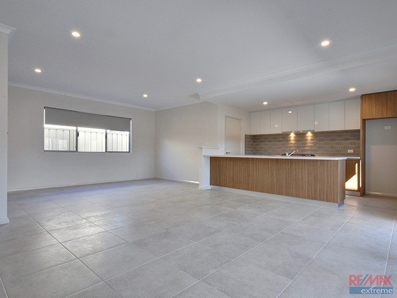 25 Matta Way, Pearsall WA 6065