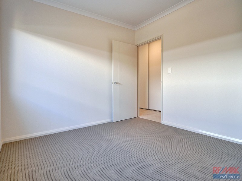 25 Matta Way, Pearsall WA 6065