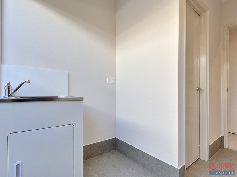 25 Matta Way, Pearsall WA 6065