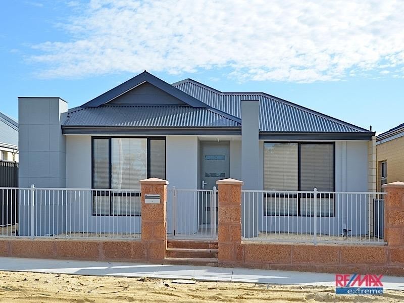 211 Grandis Boulevard, Banksia Grove WA 6031