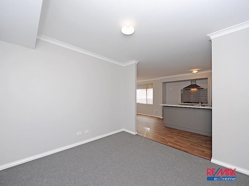 211 Grandis Boulevard, Banksia Grove WA 6031